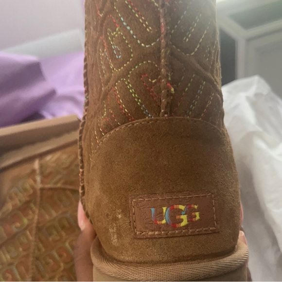 rainbow embroidered ugg boots - Picture 3 of 5